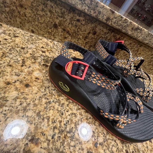 CHACO Womens 9 ZX2 Classic Sandals Hiking Pink Blue Strappy Outdoor Sport - Picture 3 of 9